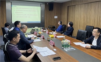湖南省政協(xié)副主席、工商聯(lián)主席張健一行蒞臨進(jìn)芯電子指導工作